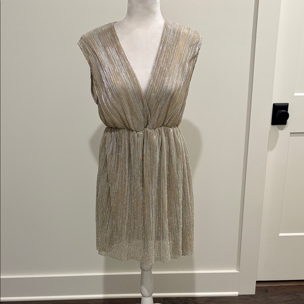 New With Tags Deluc Shimmer Party Dress Sz M